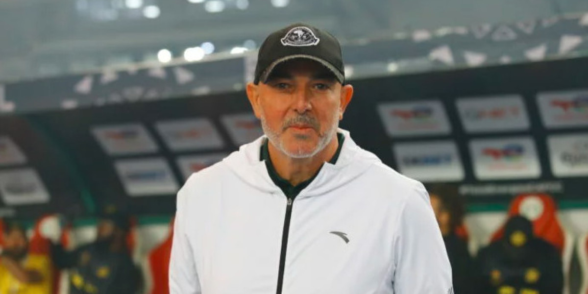Nasreddine Nabi Confirms Interest from Kaizer Chiefs Amidst Multiple Offers