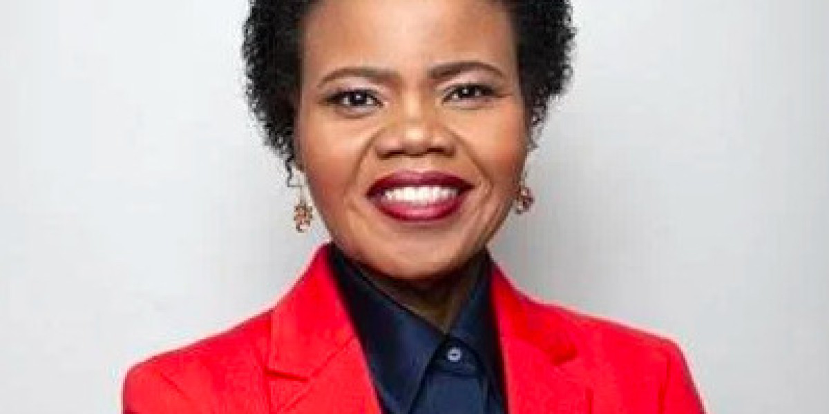 Mapi Mhlangu Joins Newzroom Afrika as Editor-in-Chief